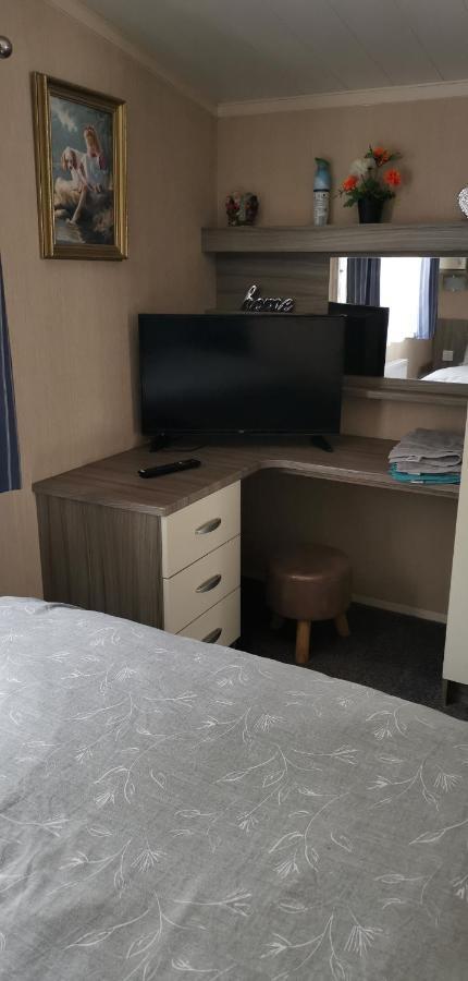 3 Bedroom Caravan With Hot Tub Tattershall Lakes מראה חיצוני תמונה