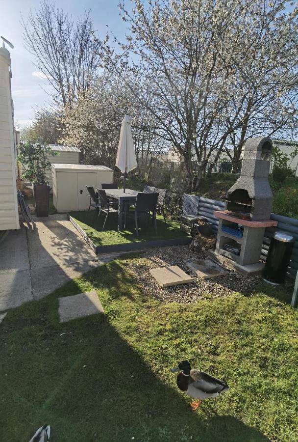 3 Bedroom Caravan With Hot Tub Tattershall Lakes מראה חיצוני תמונה