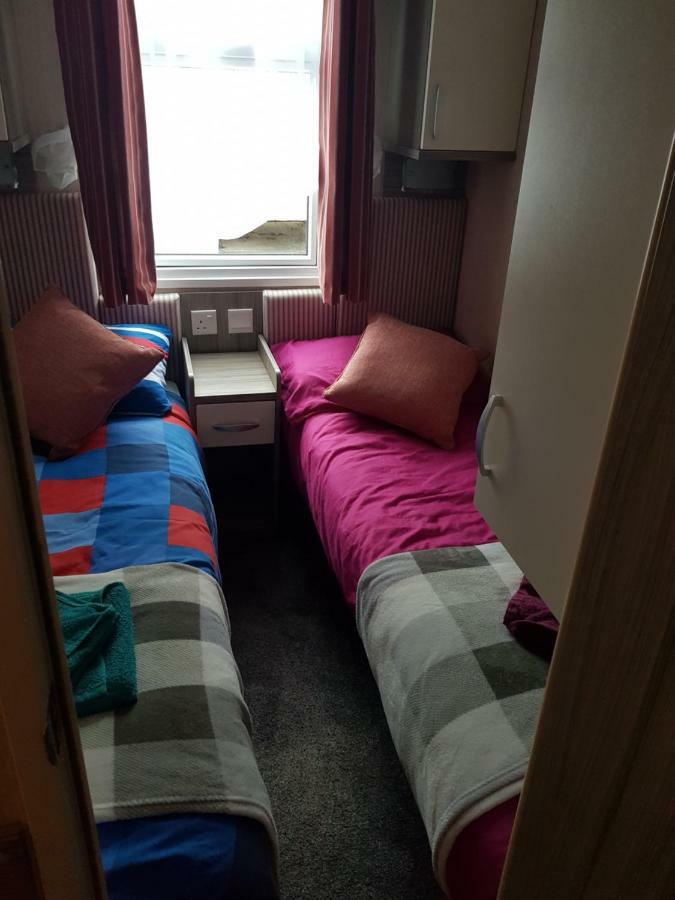 3 Bedroom Caravan With Hot Tub Tattershall Lakes מראה חיצוני תמונה