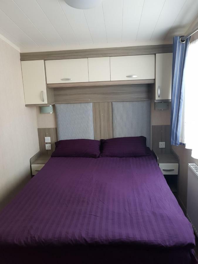 3 Bedroom Caravan With Hot Tub Tattershall Lakes מראה חיצוני תמונה